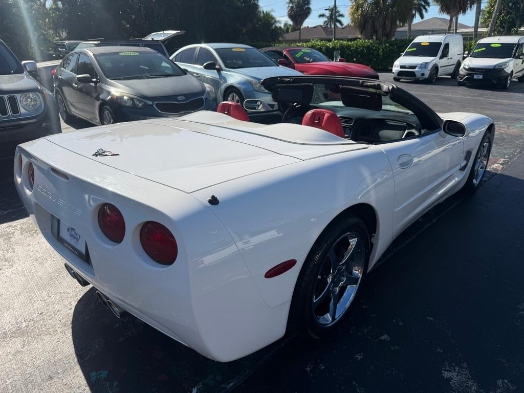 Chevrolet Corvette 2dr Convertible 2002