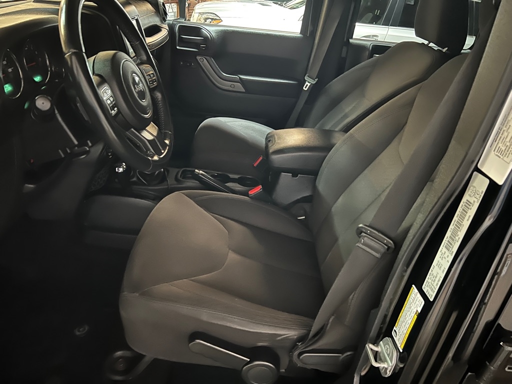 Jeep Wrangler Unlimited 4WD 4dr Willys Wheeler *Ltd Avail* 2015
