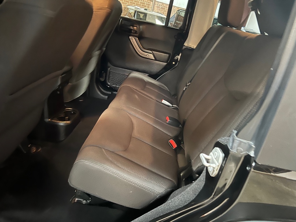Jeep Wrangler Unlimited 4WD 4dr Willys Wheeler *Ltd Avail* 2015