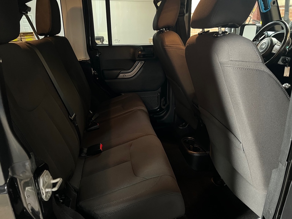 Jeep Wrangler Unlimited 4WD 4dr Willys Wheeler *Ltd Avail* 2015