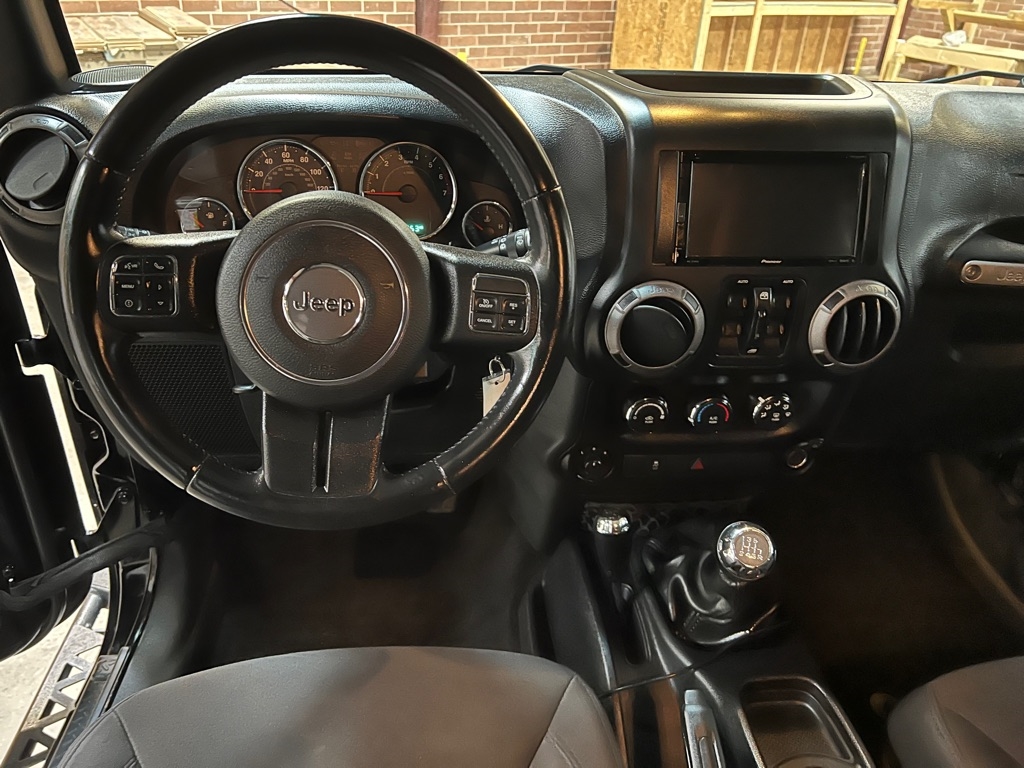 Jeep Wrangler Unlimited 4WD 4dr Willys Wheeler *Ltd Avail* 2015