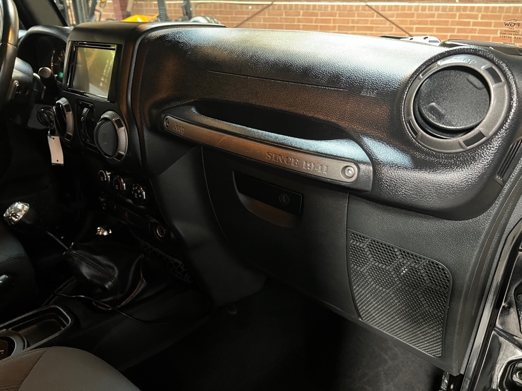 Jeep Wrangler Unlimited 4WD 4dr Willys Wheeler *Ltd Avail* 2015