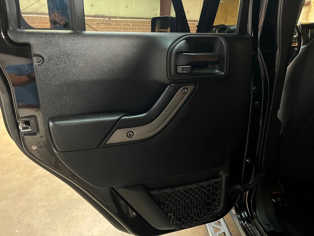 Jeep Wrangler Unlimited 4WD 4dr Willys Wheeler *Ltd Avail* 2015