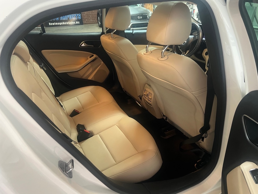 Mercedes-Benz GLA GLA 250 4MATIC SUV 2019