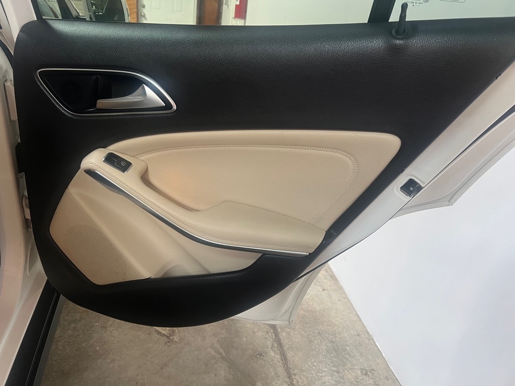 Mercedes-Benz GLA GLA 250 4MATIC SUV 2019