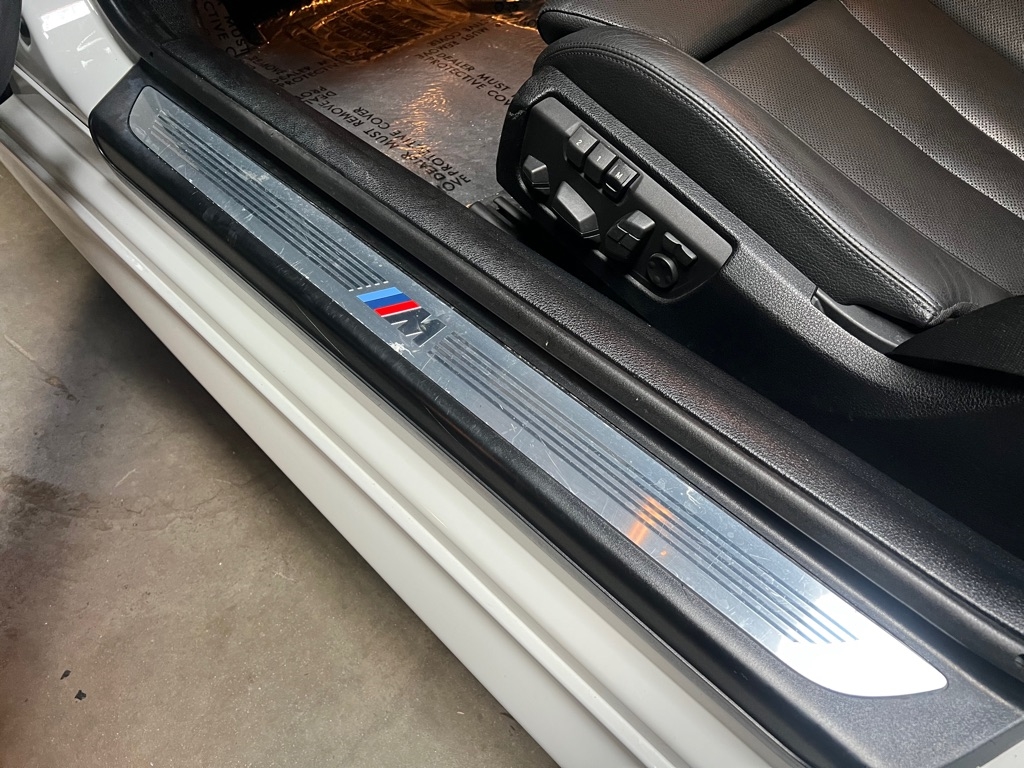 BMW 6 Series 2dr Conv 640i xDrive AWD 2014