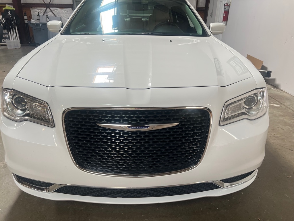 Chrysler 300 Touring L RWD *Ltd Avail* 2019