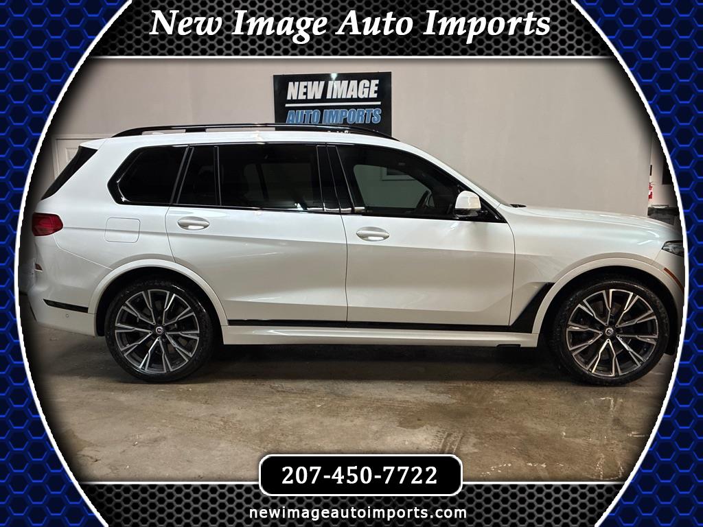 2022 BMW X7 M50i Sports Activity Vehicle