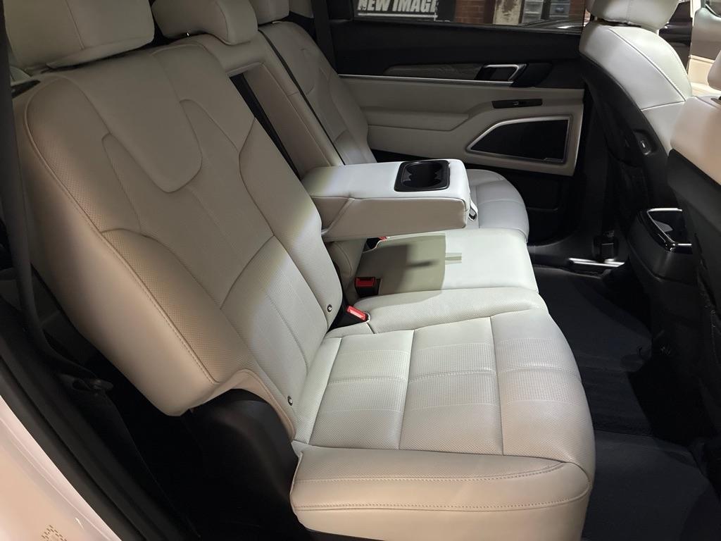 2022 Kia Telluride EX - Photo 18