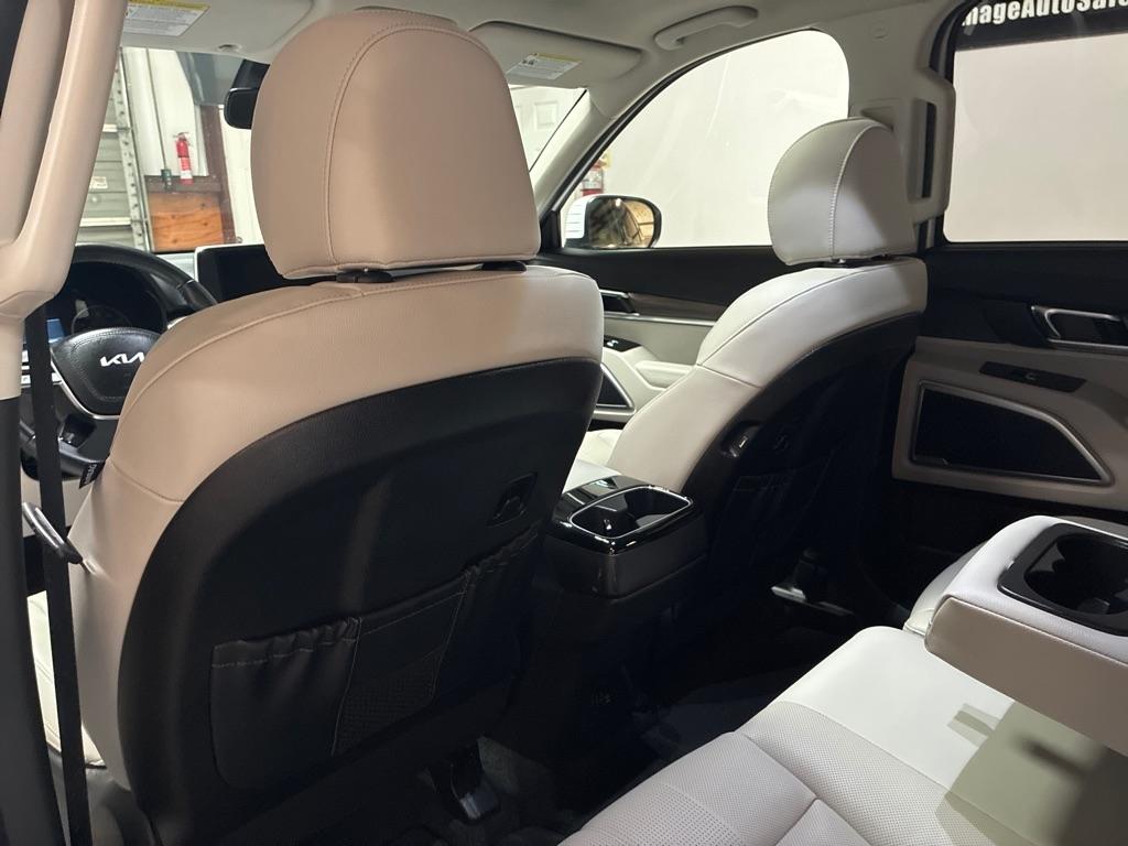 2022 Kia Telluride EX - Photo 20