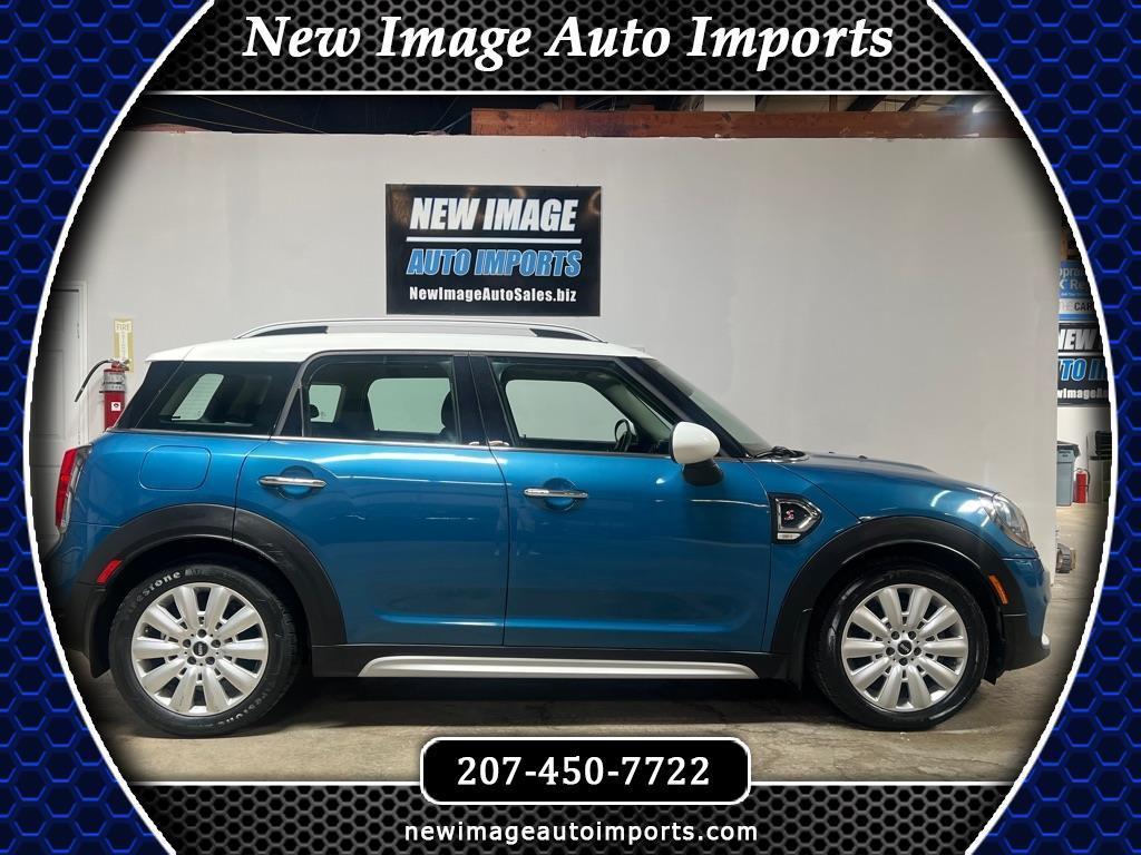 2019 MINI Countryman Cooper S Signature's photo