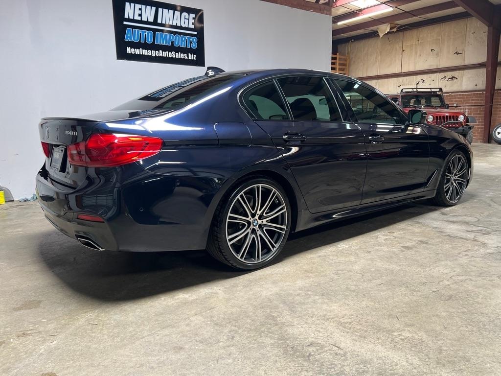 BMW 5 Series 540i Sedan 2020