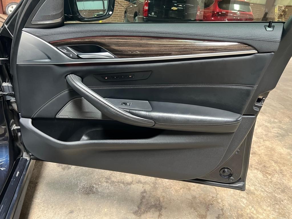 BMW 5 Series 540i Sedan 2020