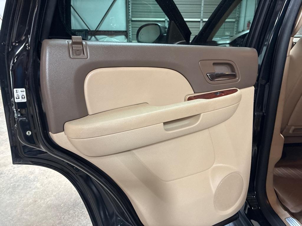 Chevrolet Tahoe 4WD 4dr 1500 LTZ 2012