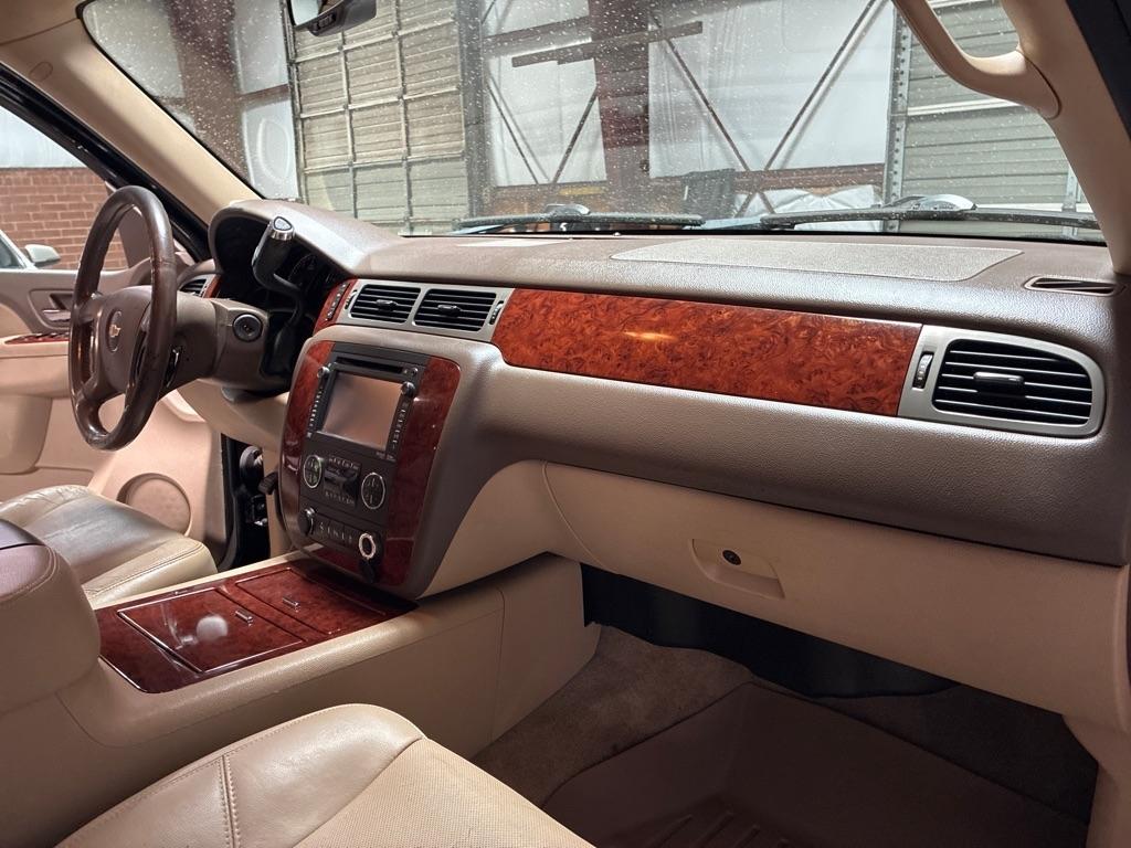 Chevrolet Tahoe 4WD 4dr 1500 LTZ 2012