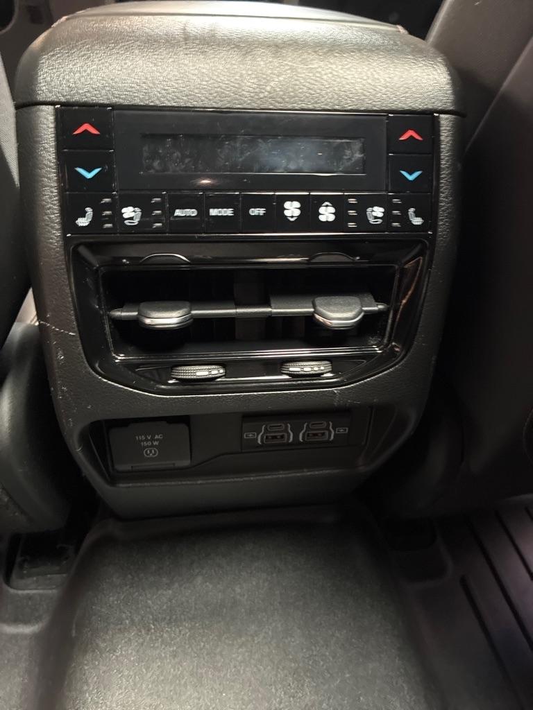 Jeep Grand Cherokee Summit Reserve 4x4 2023