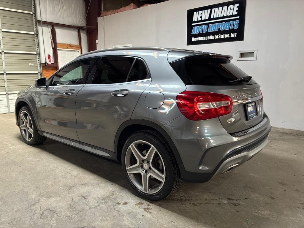 Mercedes-Benz GLA FWD 4dr GLA 250 2016