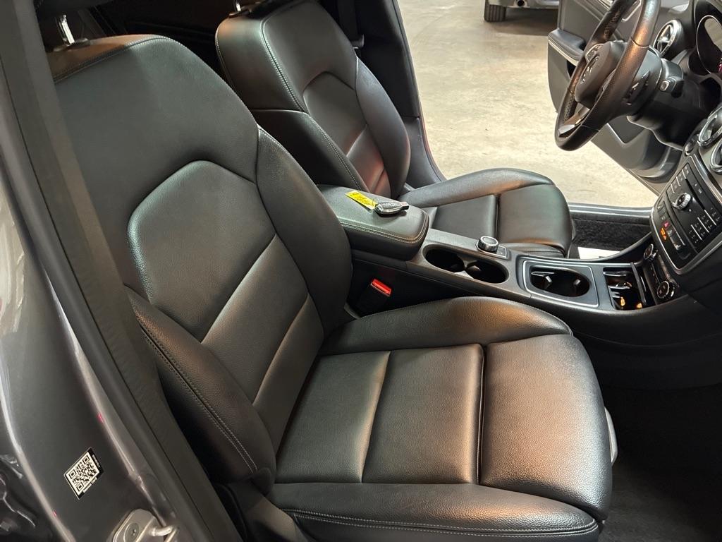 Mercedes-Benz GLA FWD 4dr GLA 250 2016