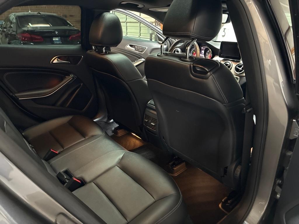 Mercedes-Benz GLA FWD 4dr GLA 250 2016