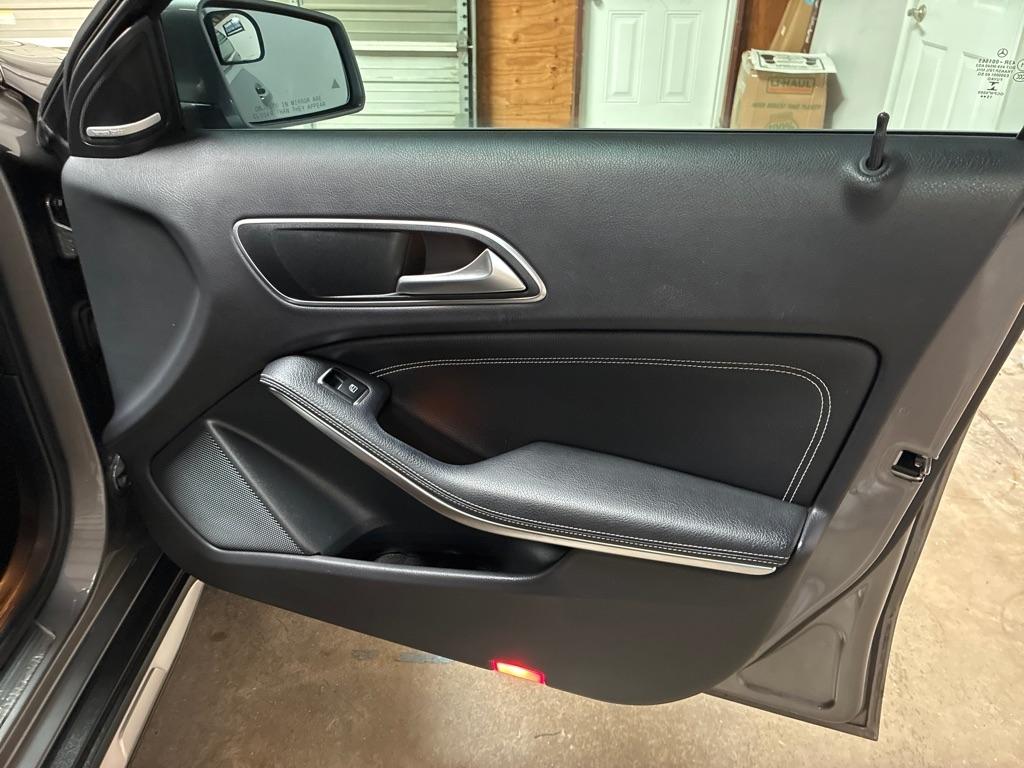 Mercedes-Benz GLA FWD 4dr GLA 250 2016