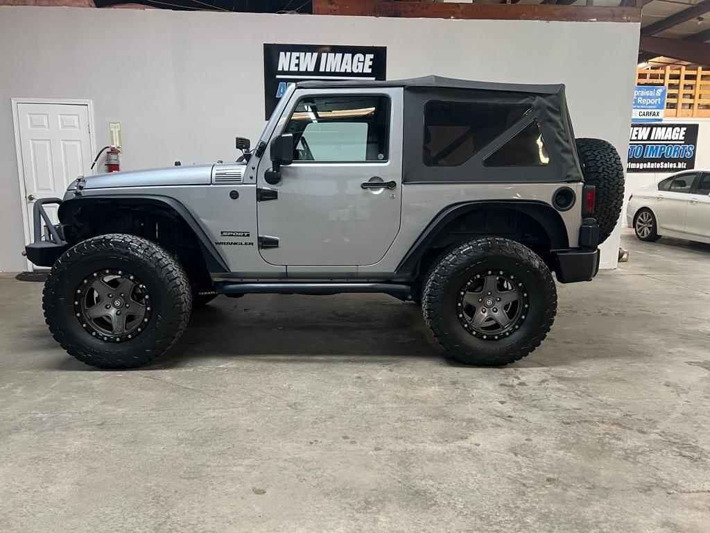 Jeep Wrangler 4WD 2dr Sport 2014
