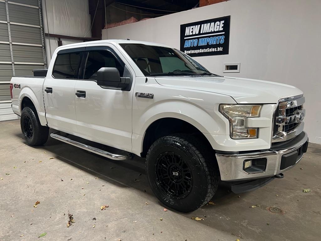 Ford F-150 4WD SuperCrew 145" XLT 2015