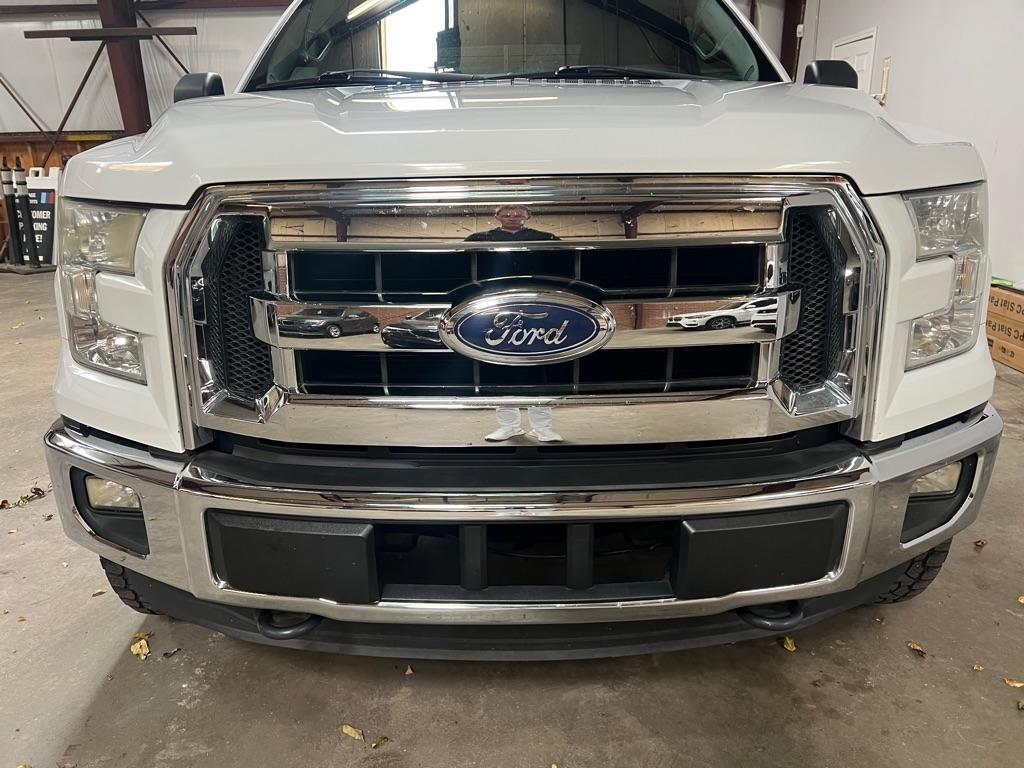 Ford F-150 4WD SuperCrew 145" XLT 2015
