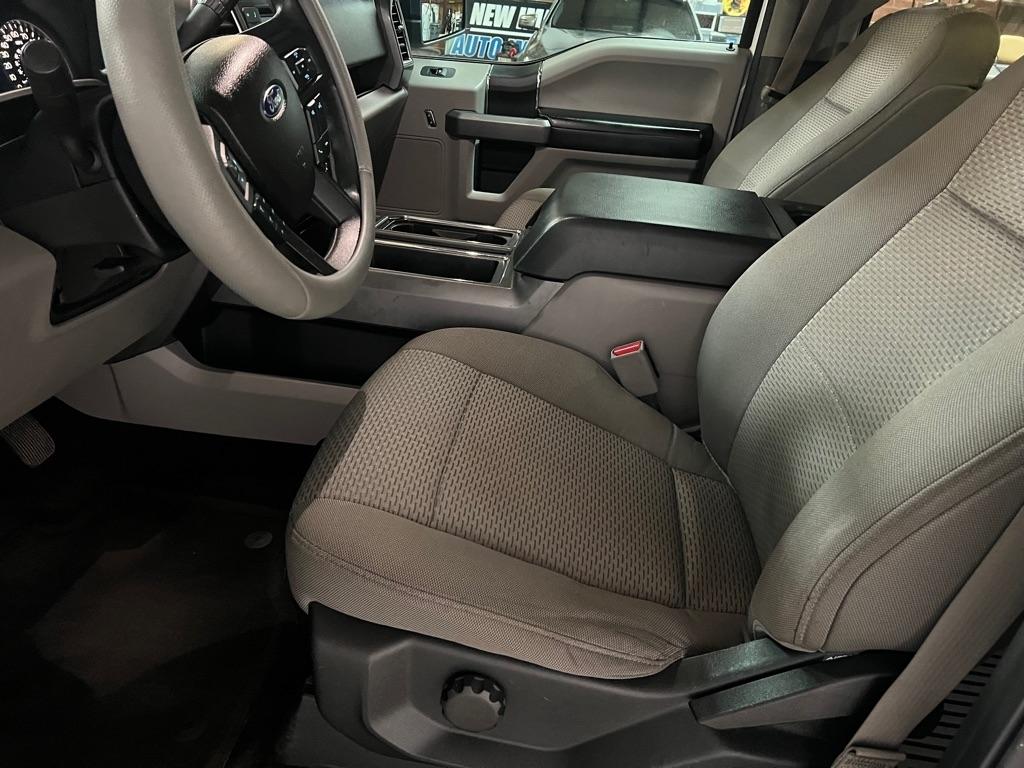 Ford F-150 4WD SuperCrew 145" XLT 2015