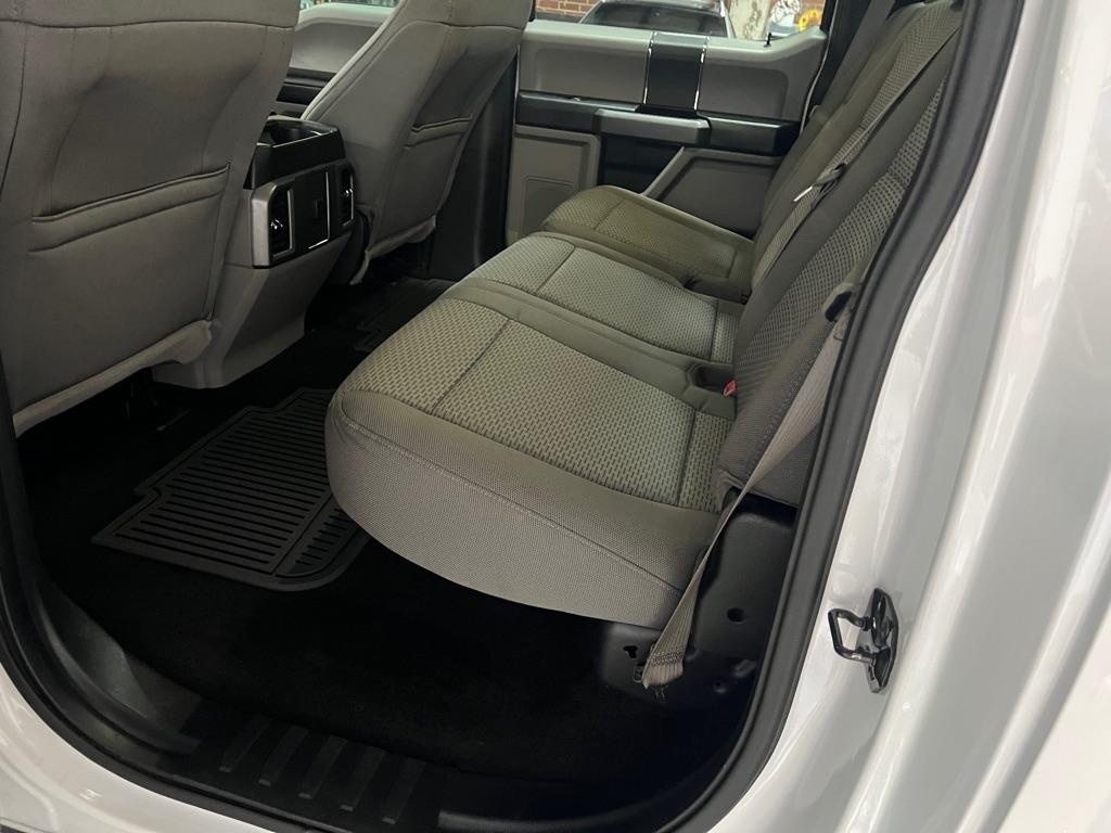 Ford F-150 4WD SuperCrew 145" XLT 2015