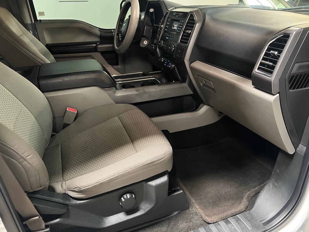 Ford F-150 4WD SuperCrew 145" XLT 2015
