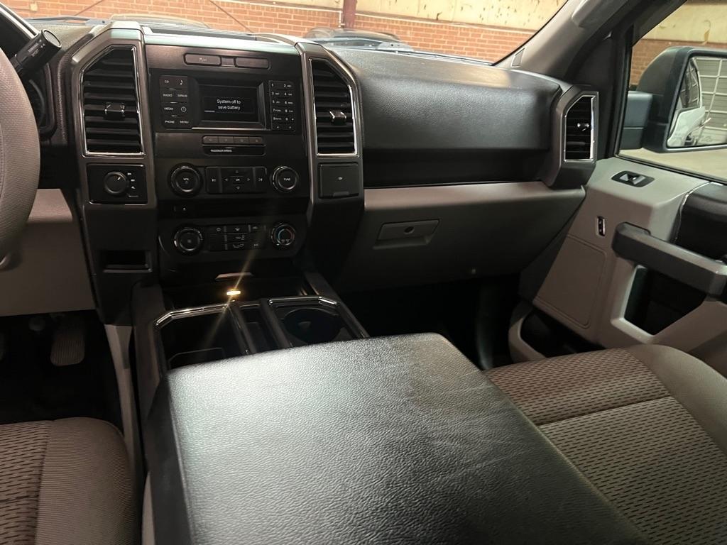 Ford F-150 4WD SuperCrew 145" XLT 2015