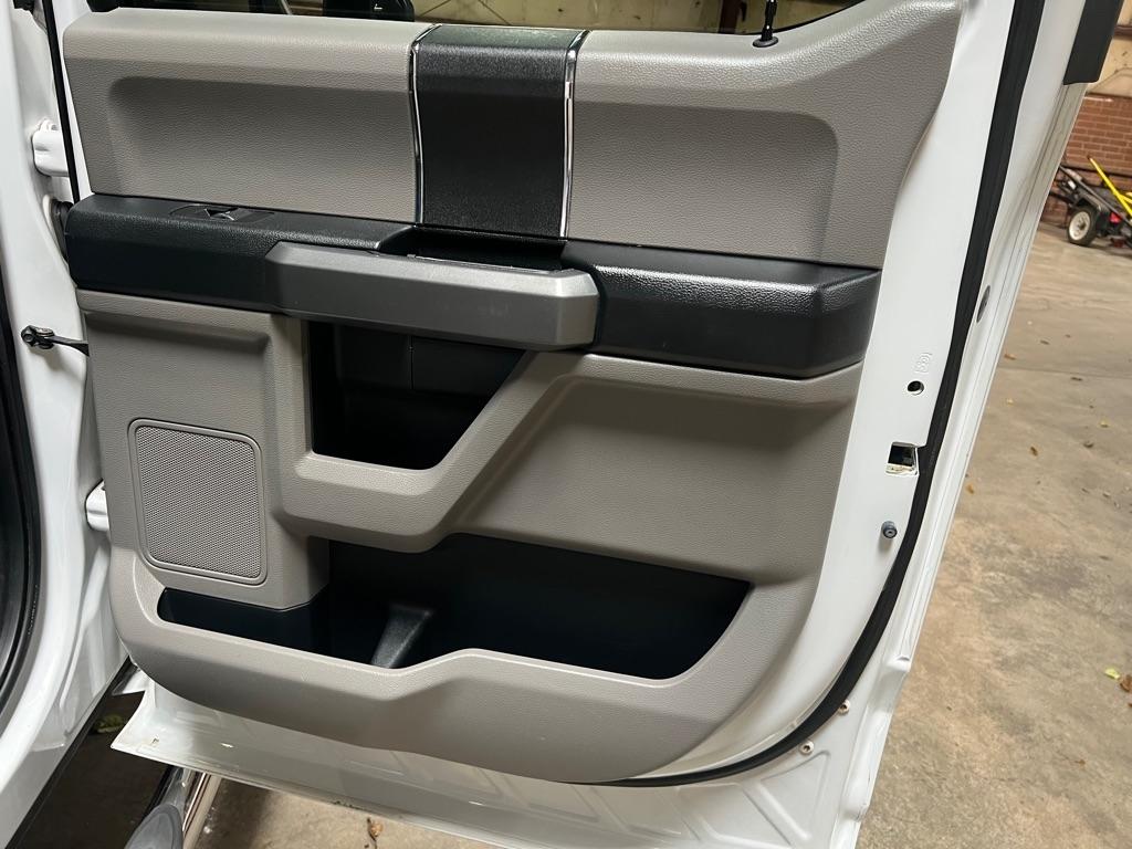 Ford F-150 4WD SuperCrew 145" XLT 2015