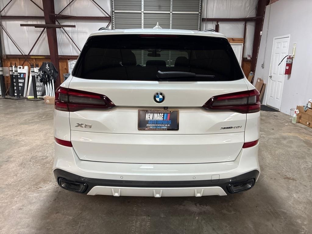 BMW X5 xDrive40i Sports Activity Vehicle 2020