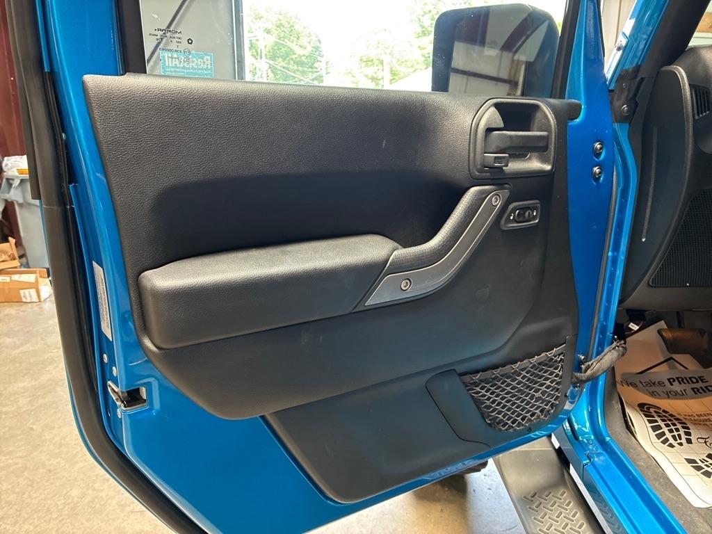 Jeep Wrangler Unlimited 4WD 4dr Sport 2015