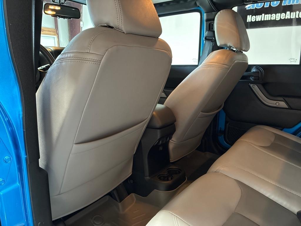 Jeep Wrangler Unlimited 4WD 4dr Sport 2015