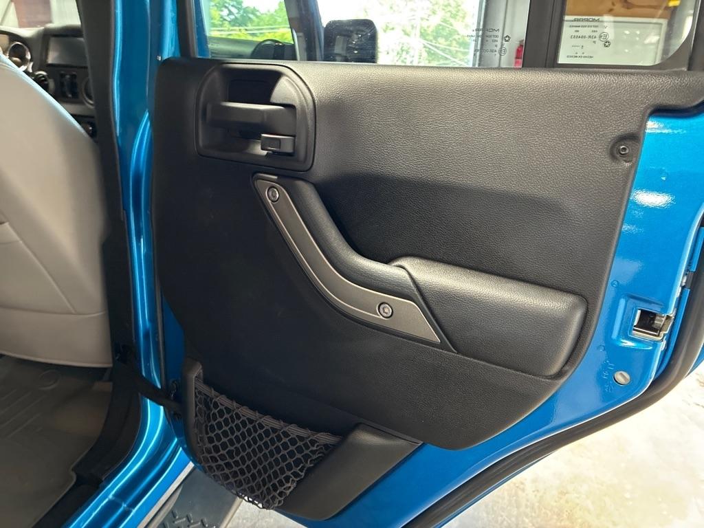 Jeep Wrangler Unlimited 4WD 4dr Sport 2015