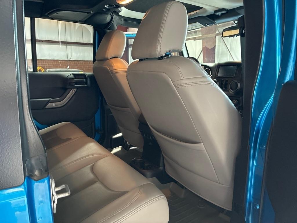 Jeep Wrangler Unlimited 4WD 4dr Sport 2015