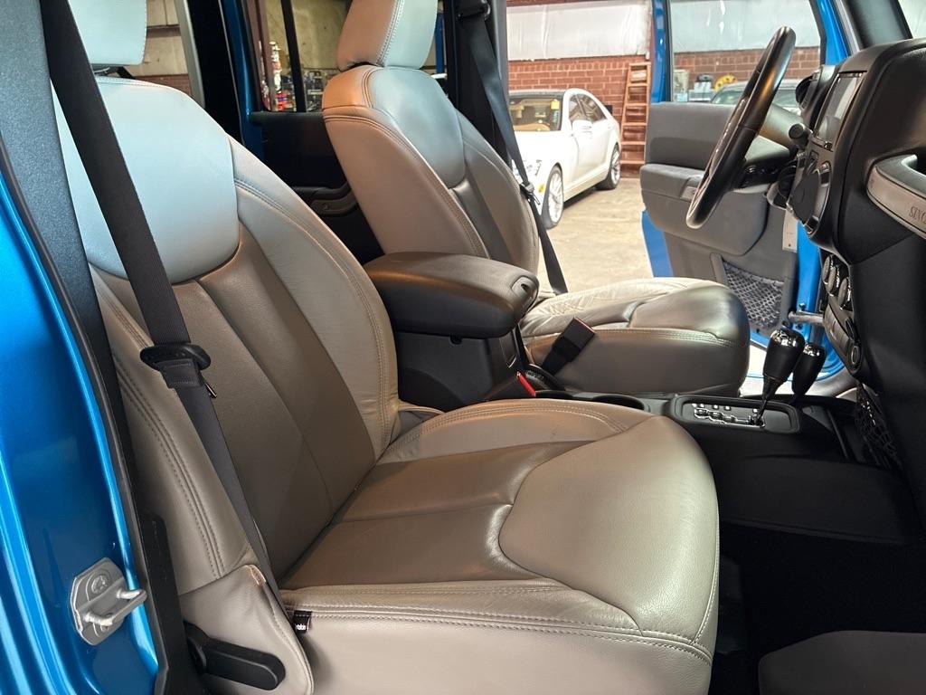 Jeep Wrangler Unlimited 4WD 4dr Sport 2015