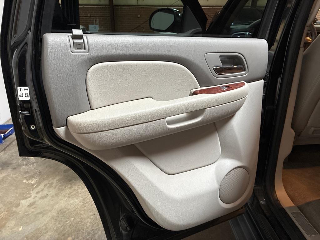 Chevrolet Tahoe 4WD 4dr 1500 LTZ 2010