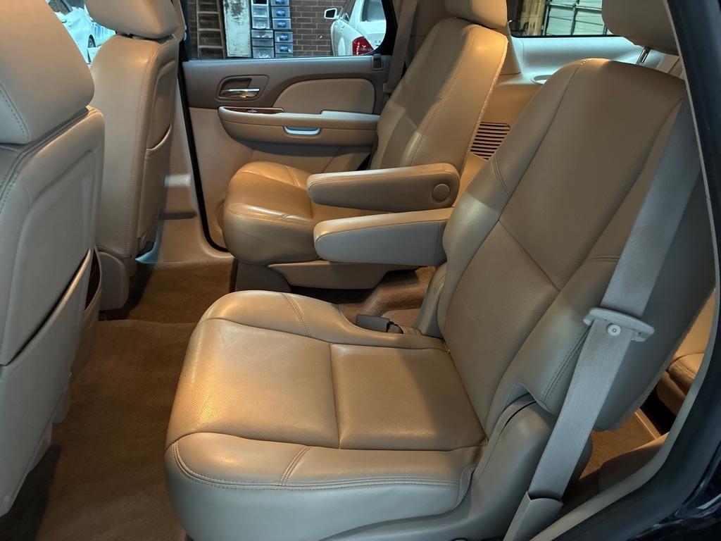 Chevrolet Tahoe 4WD 4dr 1500 LTZ 2010