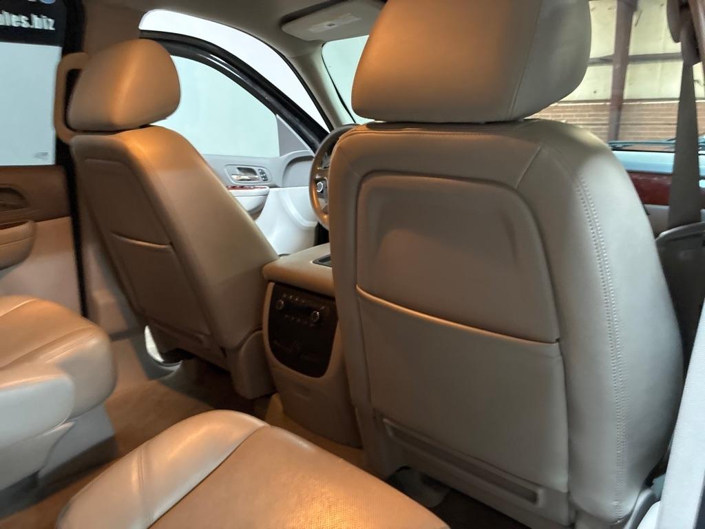 Chevrolet Tahoe 4WD 4dr 1500 LTZ 2010
