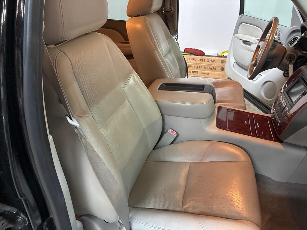 Chevrolet Tahoe 4WD 4dr 1500 LTZ 2010
