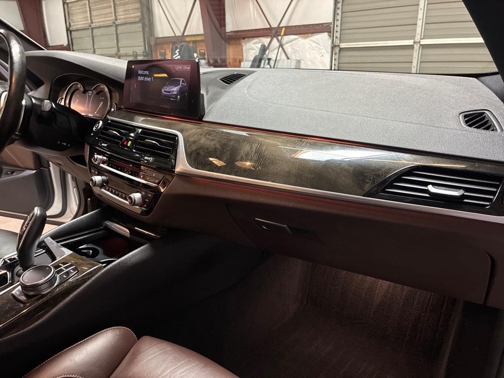 BMW 5 Series 530i xDrive Sedan 2019