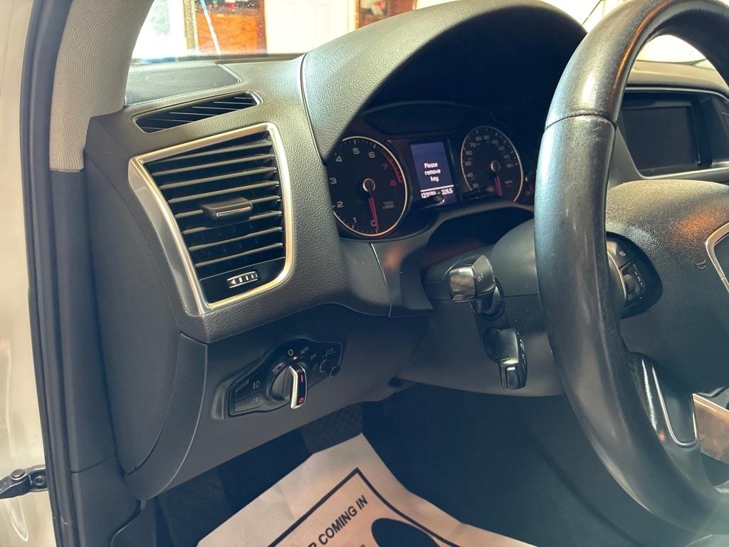 Audi Q5 quattro 4dr 2.0T Premium 2015