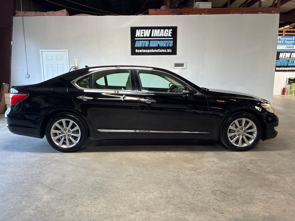 Lexus LS 460 4dr Sdn RWD 2012