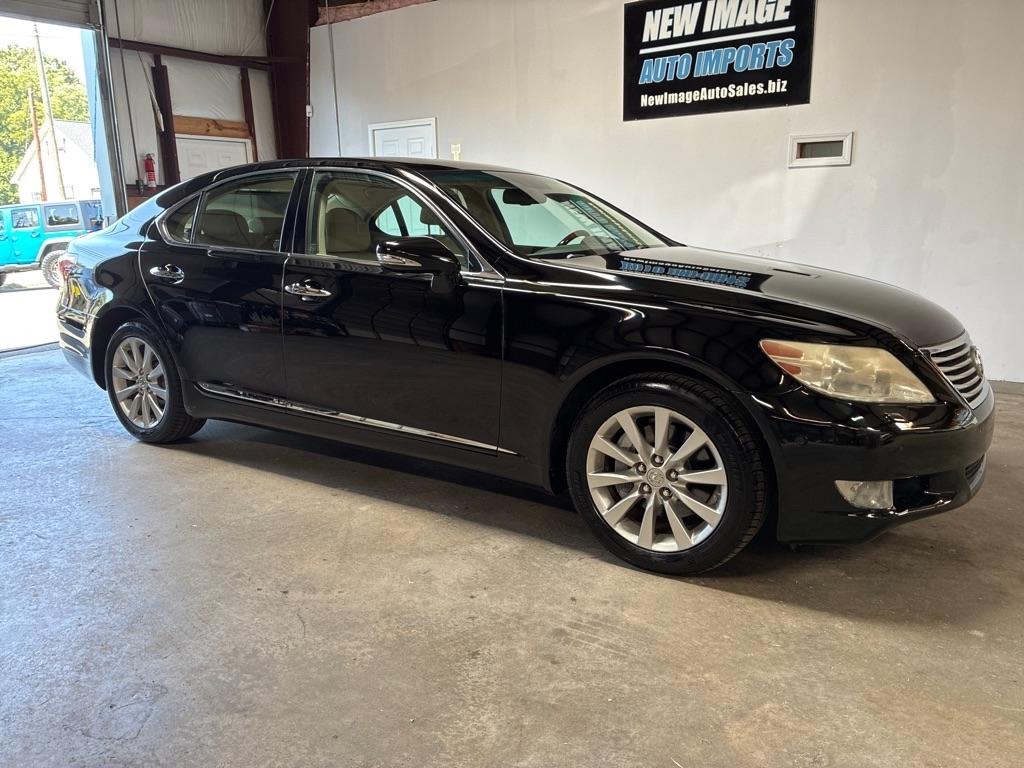 Lexus LS 460 4dr Sdn RWD 2012