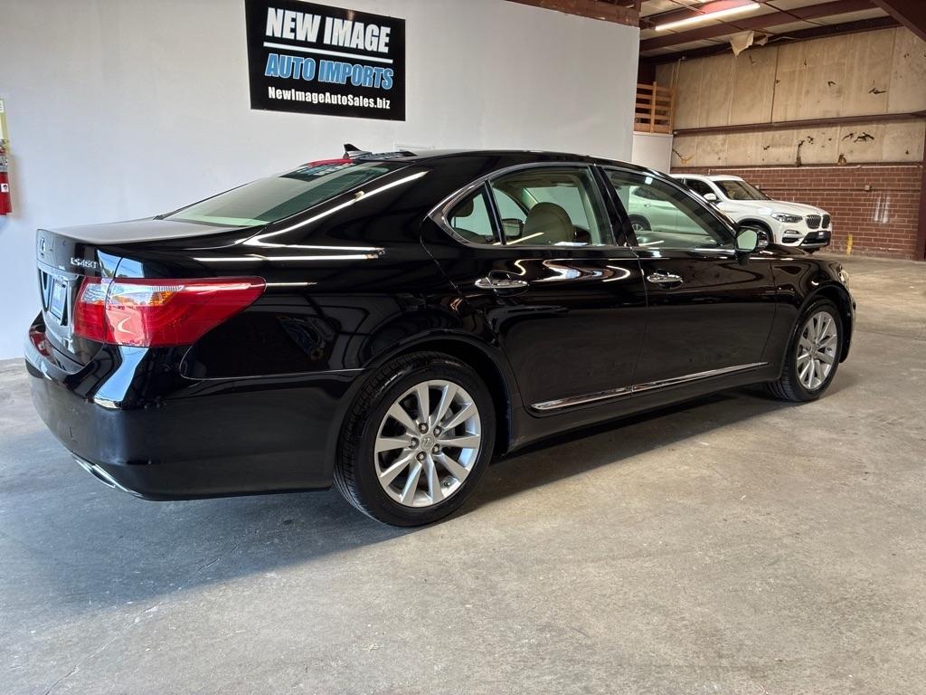 Lexus LS 460 4dr Sdn RWD 2012