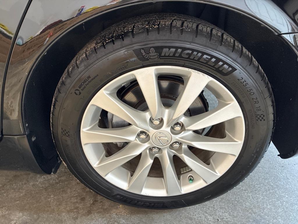 Lexus LS 460 4dr Sdn RWD 2012