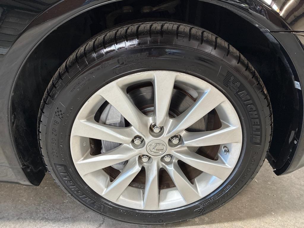 Lexus LS 460 4dr Sdn RWD 2012