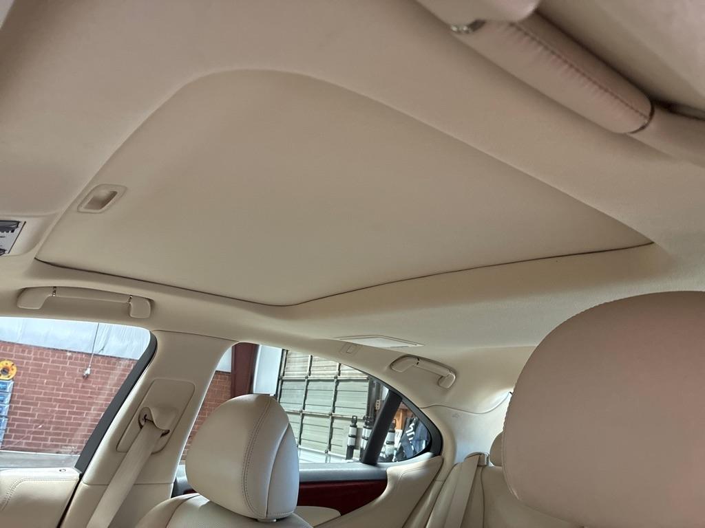 Lexus LS 460 4dr Sdn RWD 2012